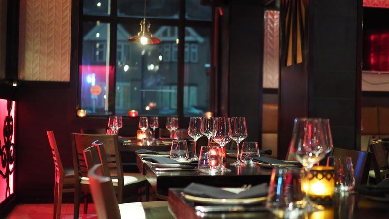 Platillo y ambiente de Casa Brava Grill 1
